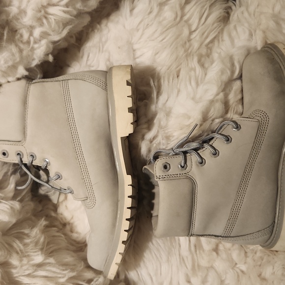 Timberland 6" Boots Womens (8) - Picture 5 of 14